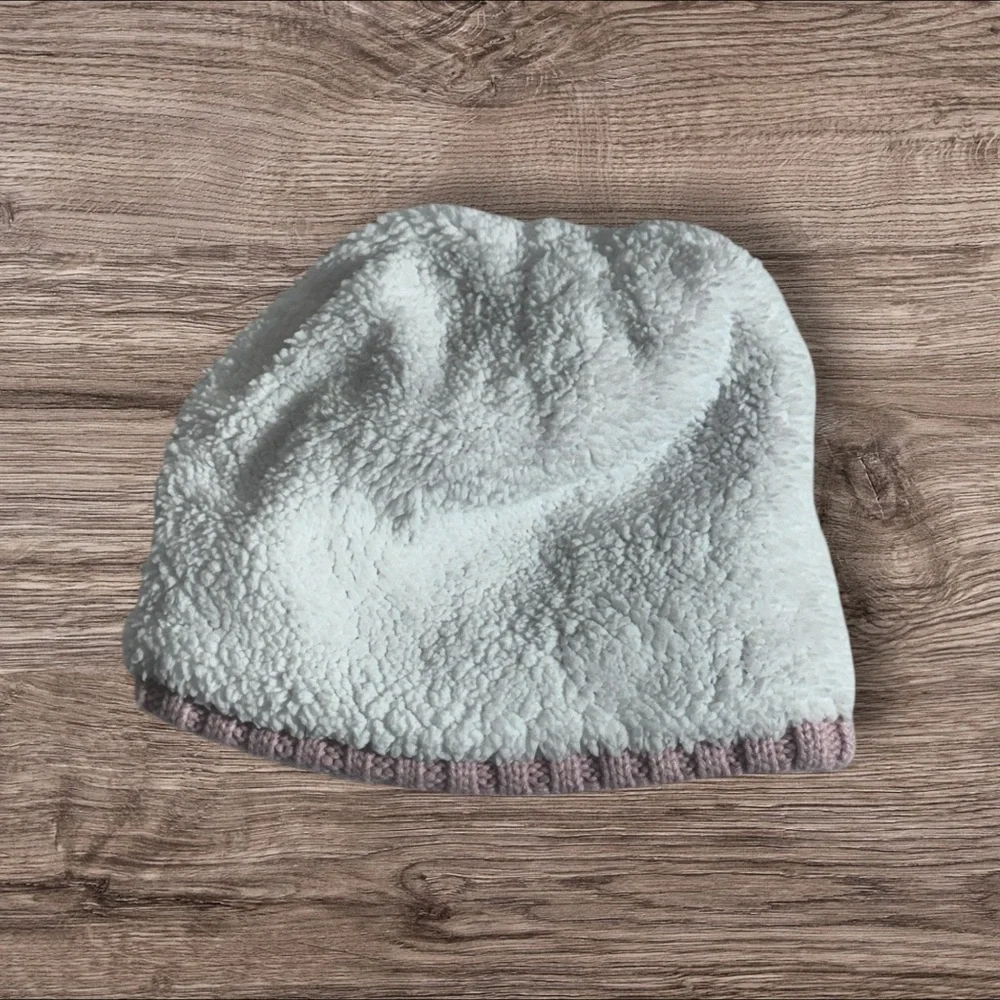 Timberland Blush Cable Knit Beanie - Picture 3 of 4